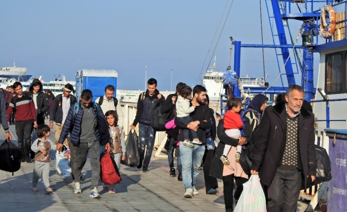  İzmir'in Çeşme İlçesinden Yunanistan'ın Sakız Adasına Yasa Dışı Yollarla