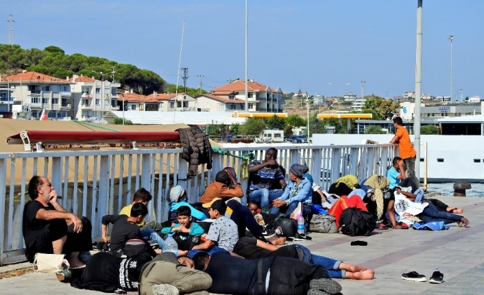  İzmir'in Çeşme İlçesindeki 6 Ayrı Operasyonda 127 Kaçak Göçmen