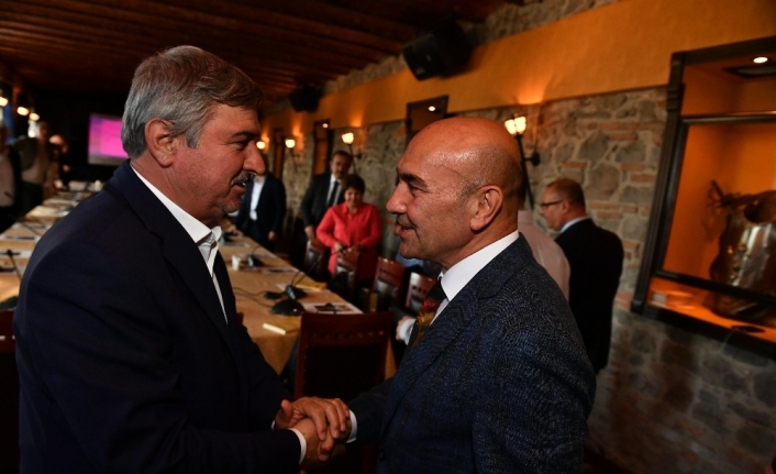 Cittaslow Türkiye ağına üye kentlerin temsilcileri İzmir Büyükşehir Belediye Başkanı