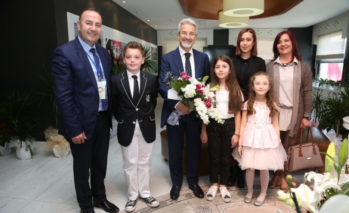 Nilüfer Belediye Başkanı Turgay Erdem, 23 Nisan Ulusal Egemenlik ve