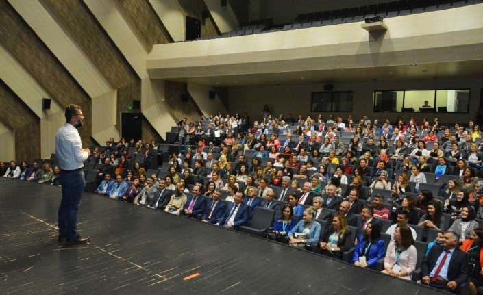 Balıkesir Çocuk Sanat Festivali kapsamında, Yazar-Öğretmen Müjdat Ataman “Öğrenme Yolculuğunda