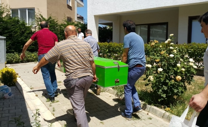  Bursa’nın Mudanya İlçesinde Evden Kaçan Kızıyla Görüşmek İsteyen Anne,
