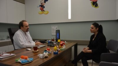 Çocuk Kardiyologu Doç. Dr. Fahrettin Uysal, çocuklardaki her üfürümün kalbinde