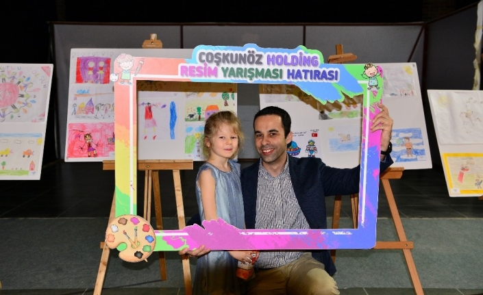 Coşkunöz Holding, geleceğin mimarı olan çocuklara gösterdiği değeri gelenekselleşen resim