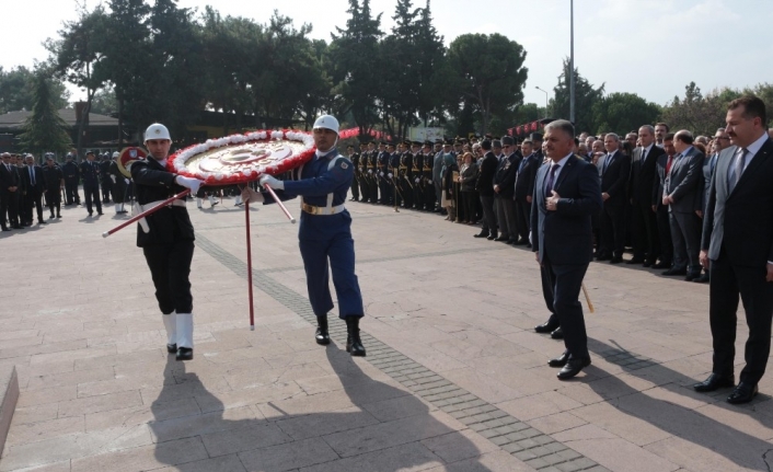  Balıkesir’de 29 Ekim Cumhuriyet Bayramının 96. Yıl Dönümü Atatürk