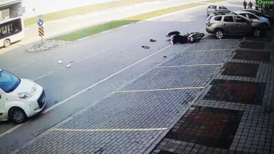  Bursa İnegöl İlçesi Avarlar Kavşağında Meydana Gelen Kazada, Otomobil