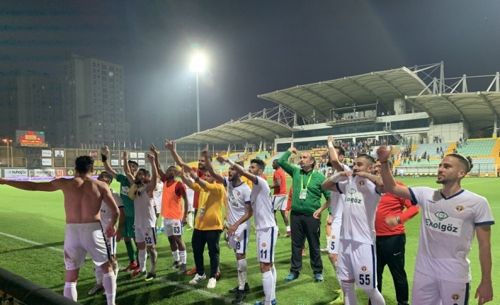  Menemenspor, Tff 1. Lig'in 11. Haftasında Konuk Olduğu İstanbulspor'u