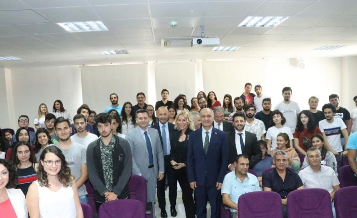  Burs Projesinin Başarılı Sonuçlarını Yerinde Görmek Ve Öğrencilere "hoş