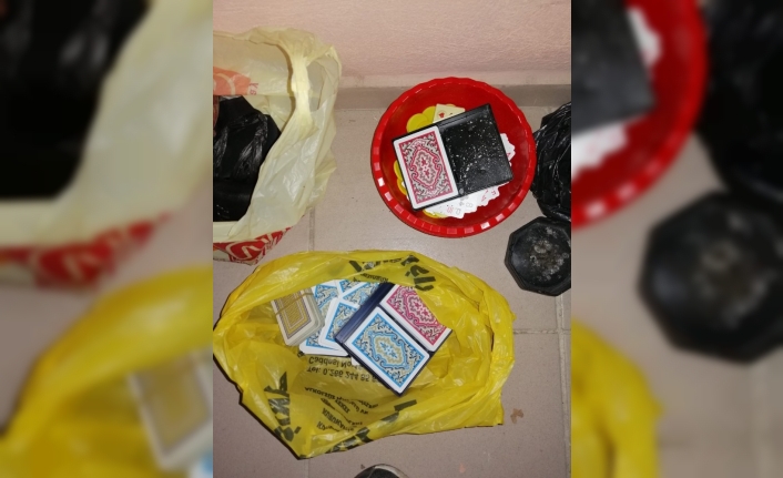  Balıkesir Polisi Dernek Ve Kahvehanelerde Kumar Ve Tombala Denetimi