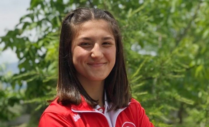  İtalya'nin Faenza Kentinde Düzenlenen Avrupa Yıldızlar Güreş Şampiyonasinda Kadınlar
