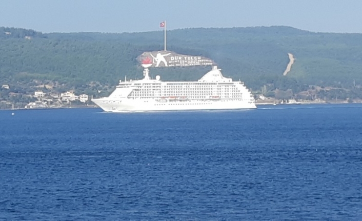  İtalya'dan Yola Çikan Ve Yunanistan'ın Pire Limanı'na Gitmek Üzere