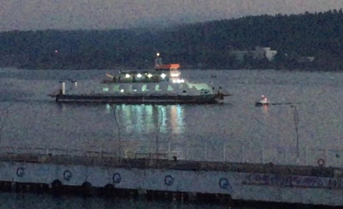  Çanakkale Boğazı'nda Bu Sabah Saatlerinde Bir Yolcu Feribotunun Güzergahı