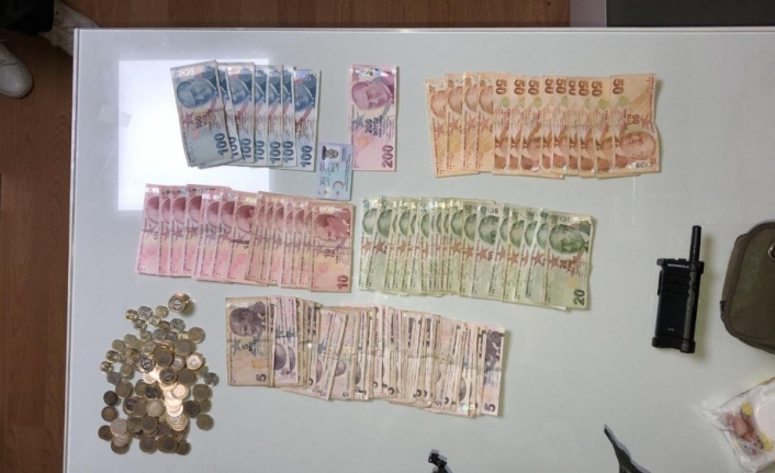  Osmangazi Belediyesi Zabıta Müdürlüğü Ekiplerinin Dilencilik Yaparken Yakaladığı Yaşlı