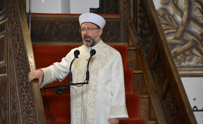  Bursa Ulu Camii’nde Cumu Hutbesi Okuyan Diyanet İşleri Başkanı