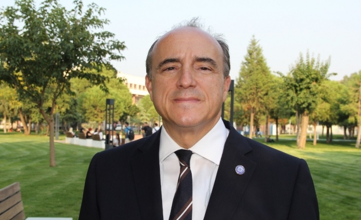  Ege Üniversitesi Tıp Fakültesi Hastanesi Başhekimi Prof. Dr. Tuncay