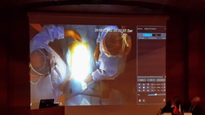 Bursa’da düzenlenen 3’üncü Böbrek Nakli Bilimsel Toplantısı’nda doktorlar, nefroloji uzmanları