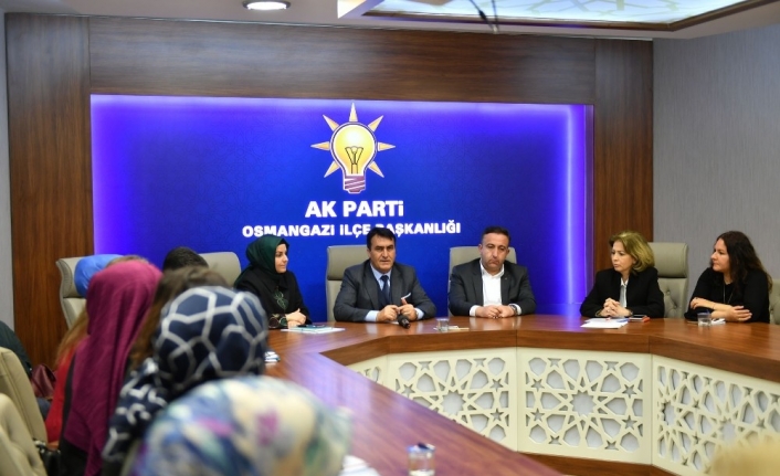 Osmangazi Belediye Başkanı Mustafa Dündar, AK Parti Osmangazi İlçe Kadın