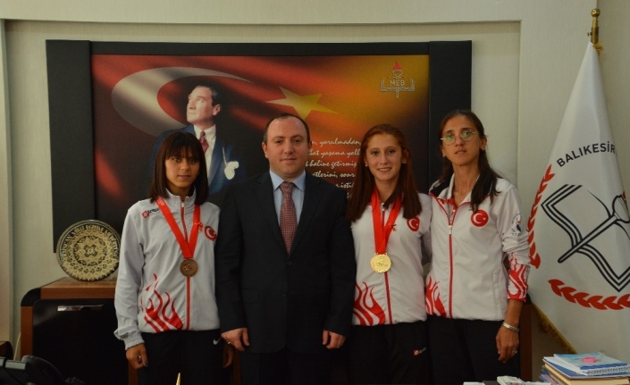  Dünya Atletizm Şampiyonlari Müdür Yıldız’ı Ziyaret Etti