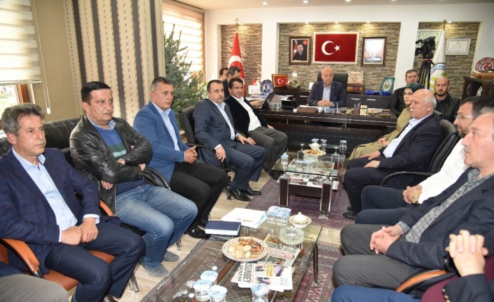 Balıkesir’in Dursunbey Belediye Meclisi ilk toplantısını gerçekleştirdi.Belediye Başkanı Ramazan Bahçavan