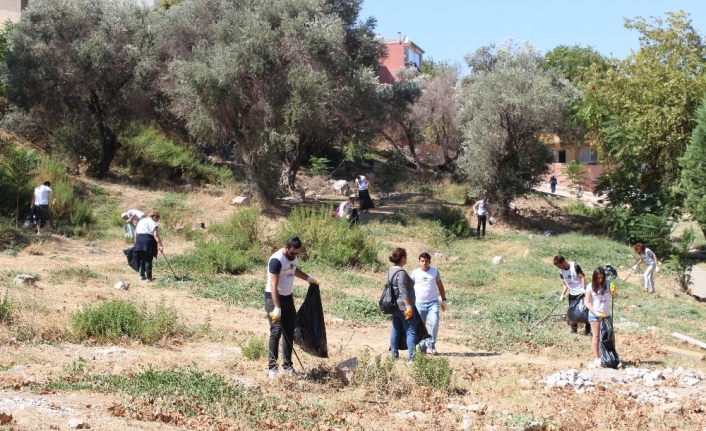  İzmir’de Gönüllüler Tarafından Kurulan “doğa İçin Temizle” Grubu, Sosyal
