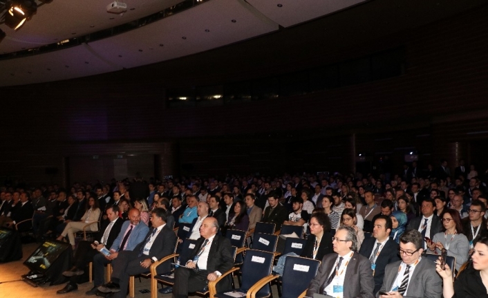 Dünya genelinde 2019 yılında 3.5 trilyon dolara ulaşması beklenen e-ticaretten