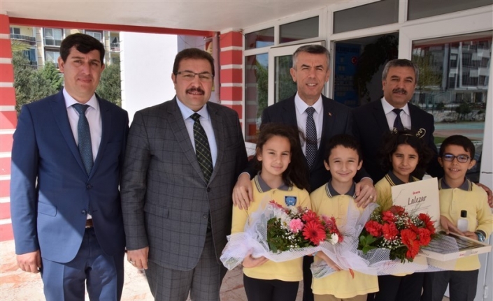 Balıkesir’in Edremit ilçesinde Salih Korkut Budaras İlkokulunda düzenlenen törenle Kodlama