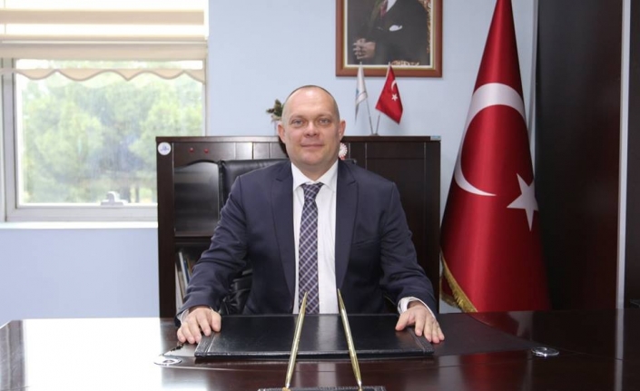 Balıkesir’in Edremit ilçesinde yeni göreve başlayan Edremit Belediye Başkanı Selman