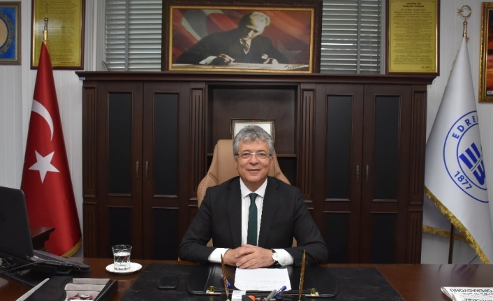 Balıkesir’in Edremit ilçesinde daha önce ara verilen Ramazan İftar Sofrası,