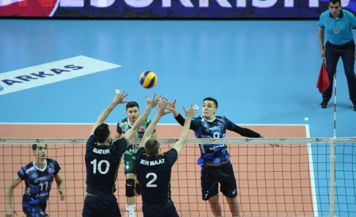 Efeler Ligi Play-Off Final Etabı son maçında Arkas Spor’u yenen