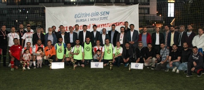 Eğitim-Bir-Sen Bursa 1 Nolu Şube’nin düzenlediği öğretmen ve eğitimcilerin katıldığı