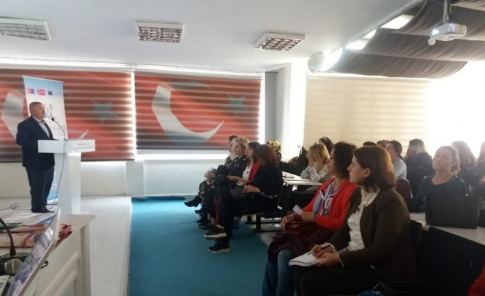  Dyned İngilizce Dil Eğitim Sistemi Ve E-twinning Bilgilendirme Ve