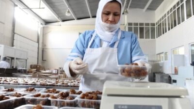 Bursa’nın simgesi olan kestane şekeri, şerbetli ve hamur tatlılar yerine