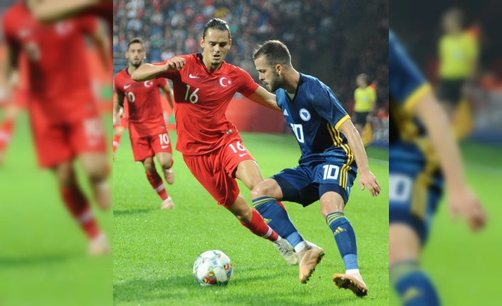 İspanya La Liga’da Top Koşturan Milli Futbolcu Enes Ünal’a Abd