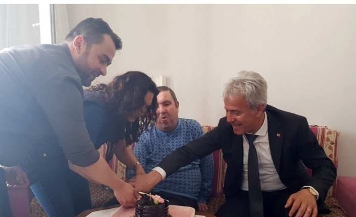 Balıkesir’in Susurluk ilçesinde evde bakıma muhtaç engelli gence, Susurluk Belediye