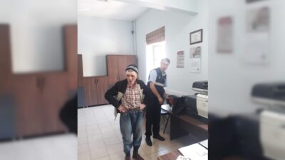  Bursa'nın İnegöl İlçesinde Yolda Yürürken 900 Tl Bulan Engelli