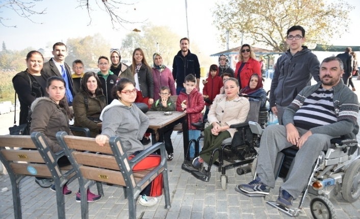  Mustafakemalpaşa Belediyesi Murat Uzgur Engelsiz Yaşam Merkezi Kursiyerleri, Gölyazı