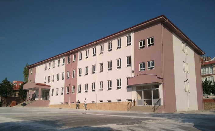  Erdek A.l. De 21 Öğretmen, 238 Öğrenci Eğitim Veriliyor