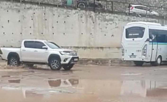  Balıkesir Büyükşehir Belediyesi’ne Ait Erdek Otogarı, Yağış Sonrası Göle