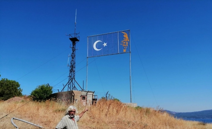 Erdek’te Ki Dev Bayrak Alanı Pislik Ve Karanlık İçinde