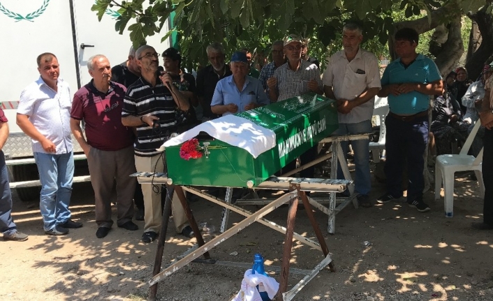  Tekirdağ’ın Çorlu İlçesinde Alışveriş Yapmak İçin Cadde Üzerinde Eşi
