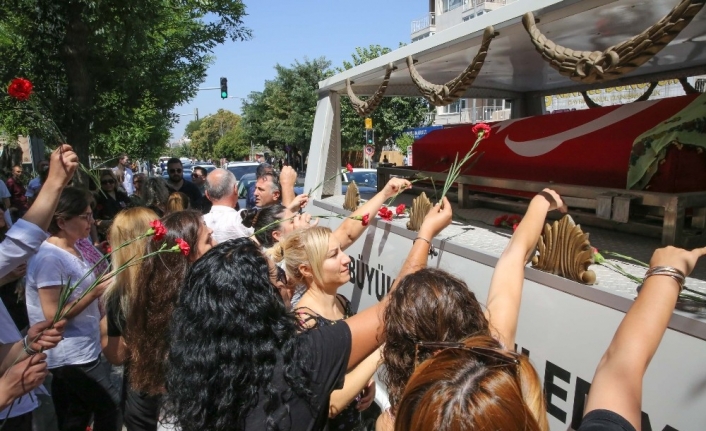  Buca Belediye Başkanı Av. Erhan Kılıç Ve Belediye Personeli