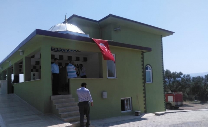 Balıkesir’in Gömeç ilçesinde, eski milletvekili iş adamı Ali Sami Akkaş,