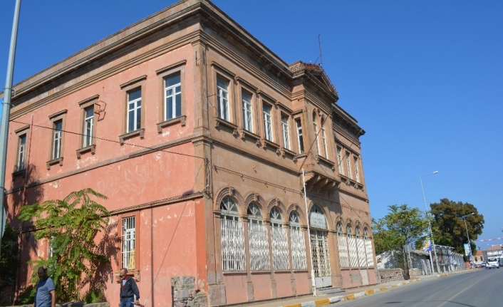 Eski Vergi Diaresi Binası Ayvalık Belediyesi'ne Tahsis Edildi