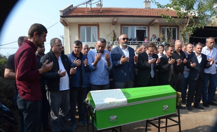  Balıkesir’de Bir Evde Çikan Yangında Dumandan Zehirlenerek Kaldırıldığı Hastanede