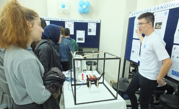 Balıkesir’in Bandırma ilçesinde bulunan EnerjiS A Fen Lisesi öğrencileri Tübitak