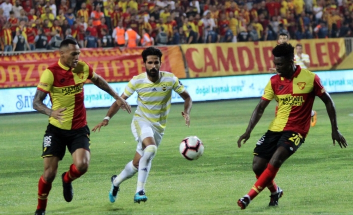  Süper Lig'in 13. Haftasında Göztepe İle Fenerbahçe Oynayacakları Maçla
