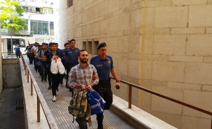 Bursa TEM ve İstihbarat Şube Müdürlüğü ekiplerinin ortak çalışmalarıyla FETÖ