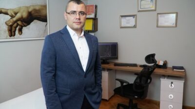 Fizyoterapi Uzmanı Turgay Ülgüner, birinci ve ikinci derece fıtıklarda manuel