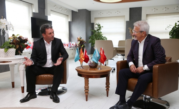  Gazi Baba Belediye Başkanı Boris Georgievski, Nilüfer Belediye Başkanı