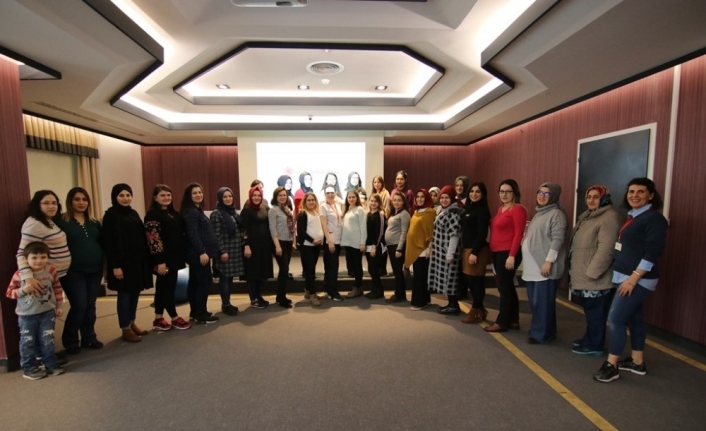 Özel Hayat Hastanesi’nin düzenlediği “Gebe Okulu” eğitim programının ikinci dönem